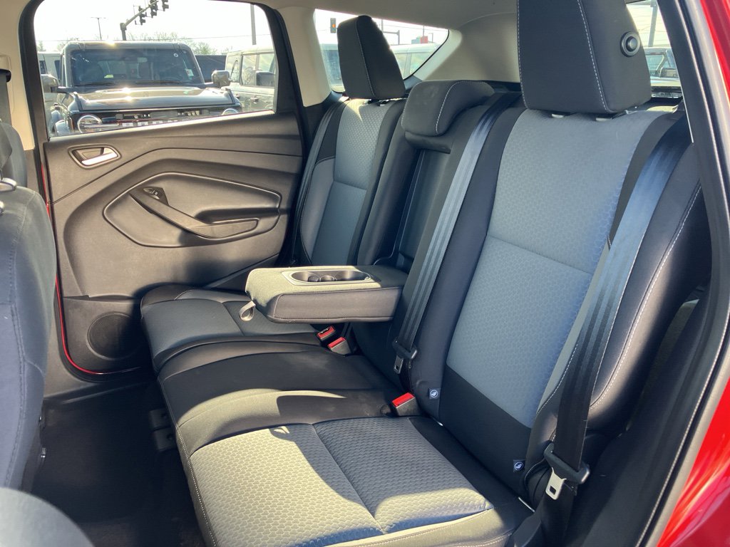 Certified 2019 Ford Escape SE image 30