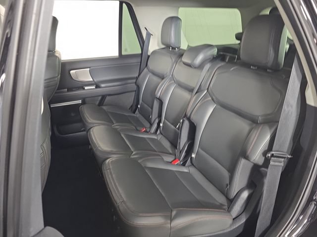 Certified 2025 Ford Expedition Active AWD/4WD image 26
