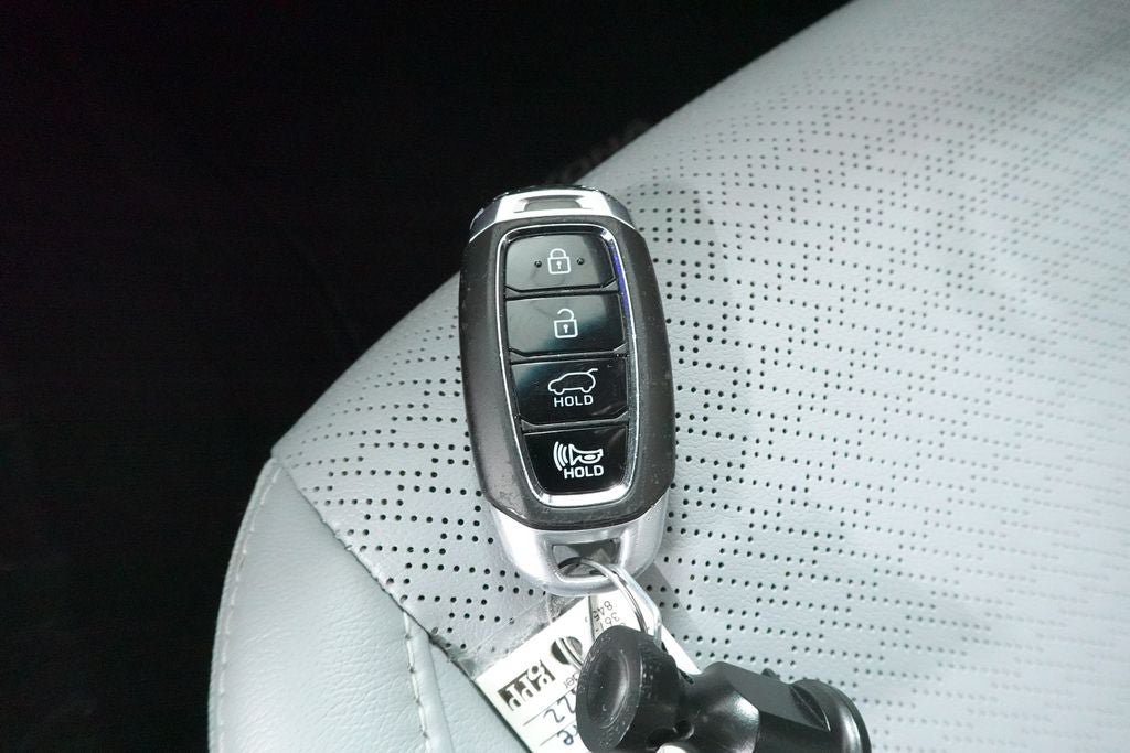 Used 2020 Hyundai Kona Ultimate w/ Cargo Package AWD/4WD image 23
