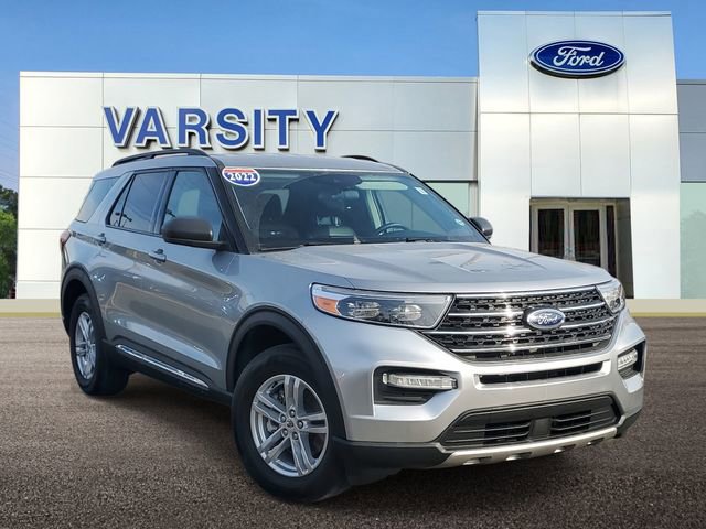 Certified 2022 Ford Explorer XLT w/ Equipment Group 202A image 4