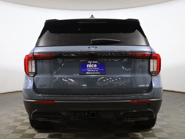 Certified 2025 Ford Explorer ST-Line w/ Premium Package image 3