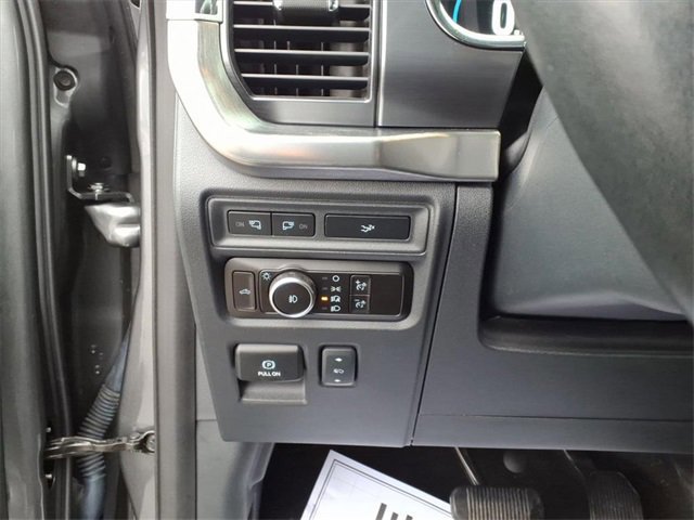 Certified 2023 Ford F150 Lariat w/ Equipment Group 502A High image 14