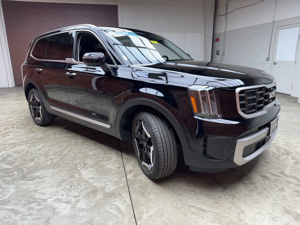 Used 2023 Kia Telluride S AWD/4WD image 7