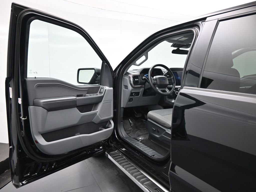 Certified 2025 Ford F150 XLT w/ Equipment Group 301A Standard image 35
