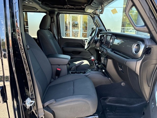 Used 2021 Jeep Wrangler Unlimited Sahara image 27