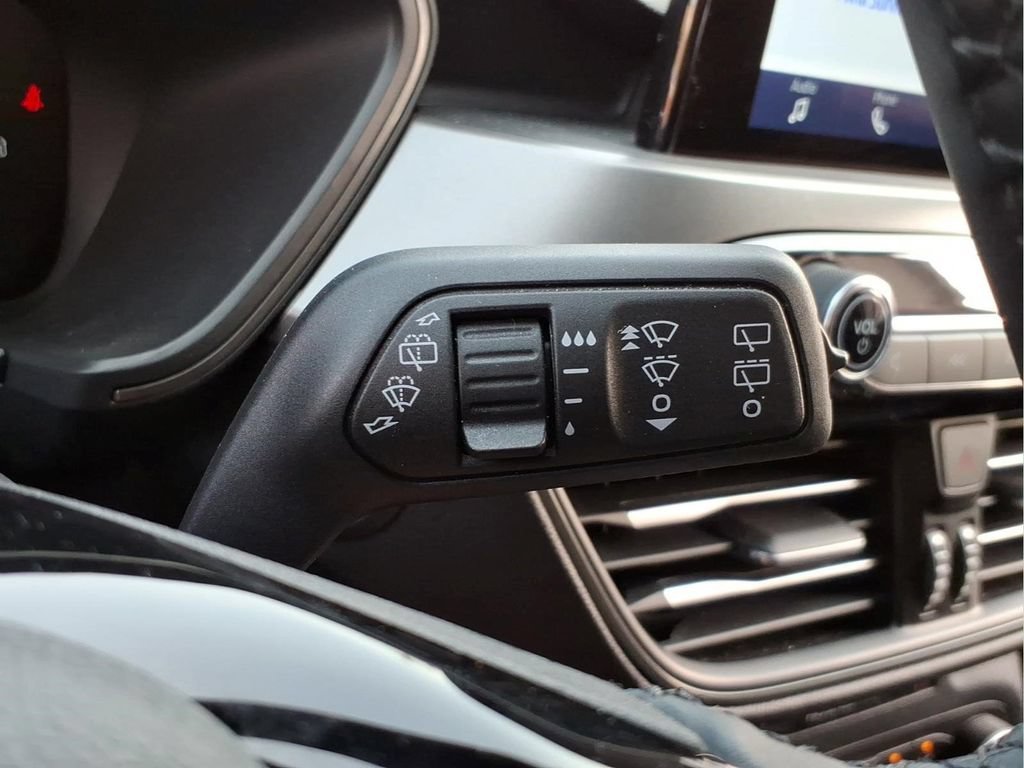 Certified 2023 Ford Escape Active AWD/4WD image 29