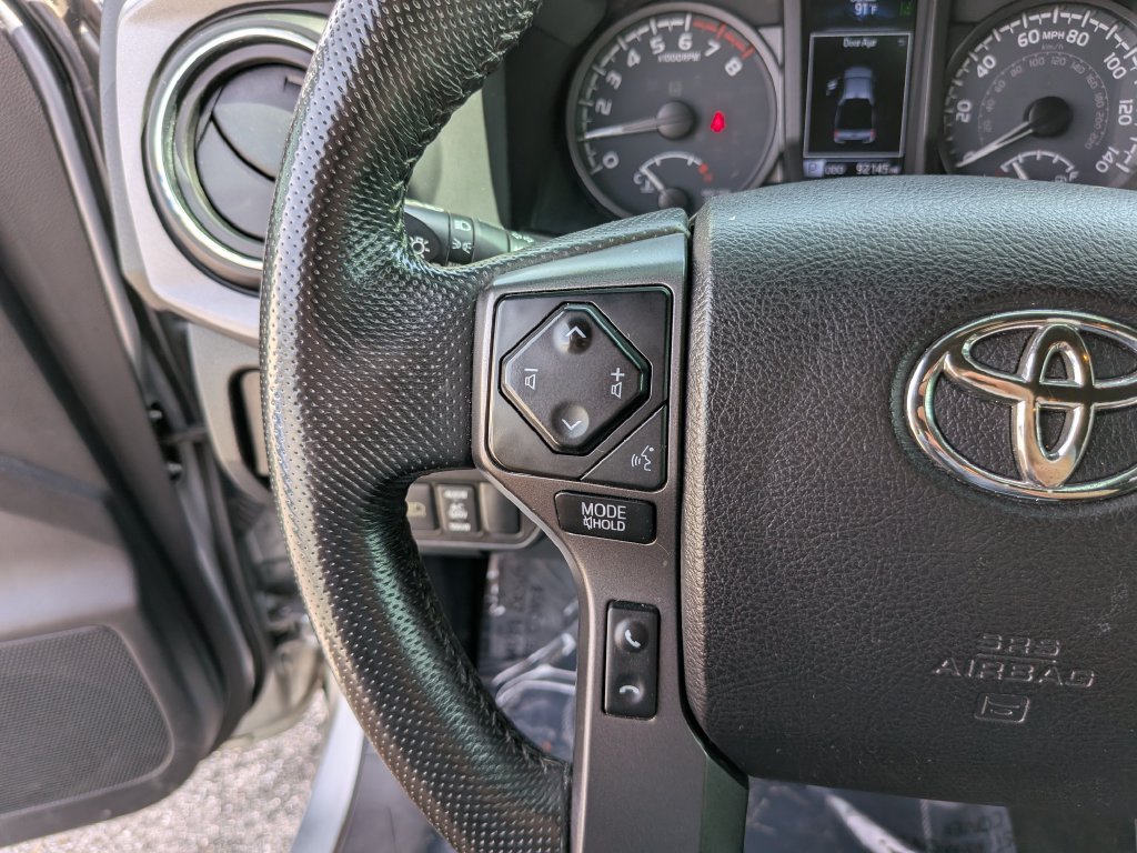 Used 2021 Toyota Tacoma TRD Off-Road RWD image 31