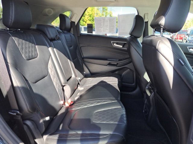 Certified 2024 Ford Edge Titanium AWD/4WD image 32
