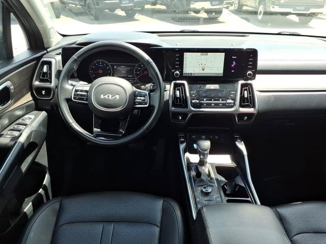 Used 2023 Kia Sorento S w/ Panoramic Sunroof Package AWD/4WD image 17
