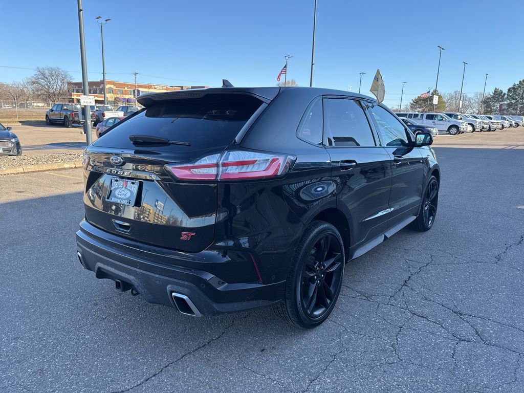 Certified 2023 Ford Edge ST w/ Equipment Group 401A image 5