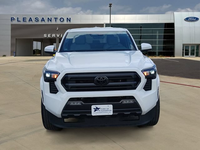 Used 2025 Toyota Tacoma SR5 RWD image 8
