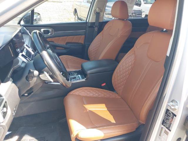 Used 2022 Kia Sorento SX Prestige w/ Rust Color Package AWD/4WD image 24