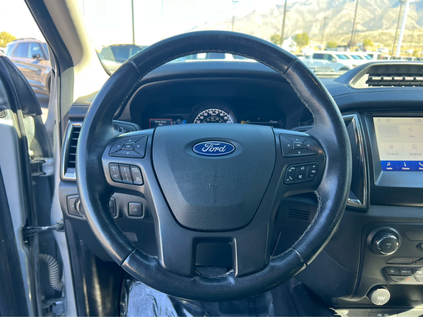 Certified 2023 Ford Ranger Lariat w/ Tremor Off-Road Package AWD/4WD image 19