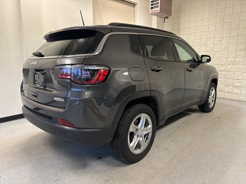 Used 2023 Jeep Compass Latitude w/ Convenience Group image 7