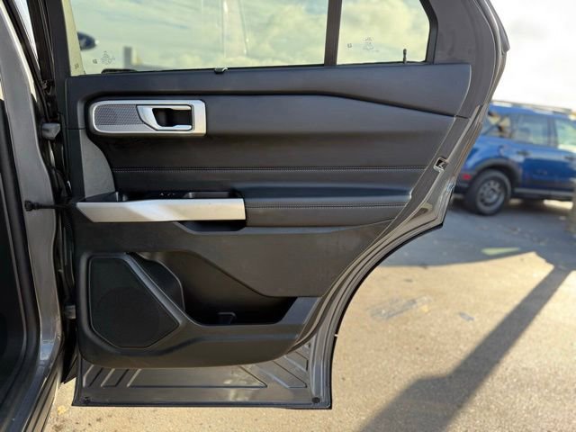 Certified 2023 Ford Explorer Limited image 32