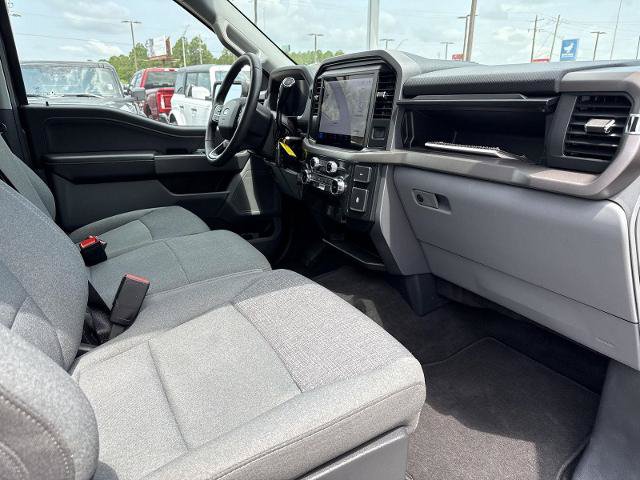Certified 2025 Ford F150 XLT w/ Equipment Group 301A Standard AWD/4WD image 19