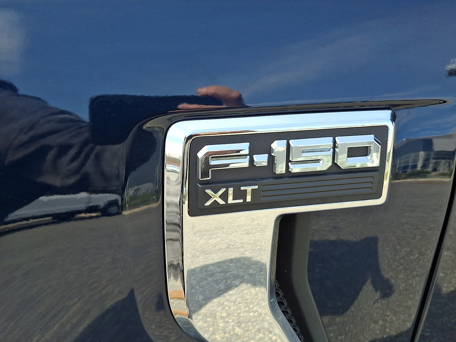 Certified 2022 Ford F150 XLT w/ Equipment Group 302A High image 30