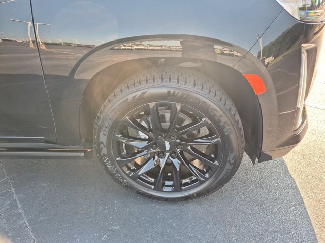 Used 2024 Cadillac Escalade ESV Sport Platinum w/ LPO, ONYX Package AWD/4WD image 11