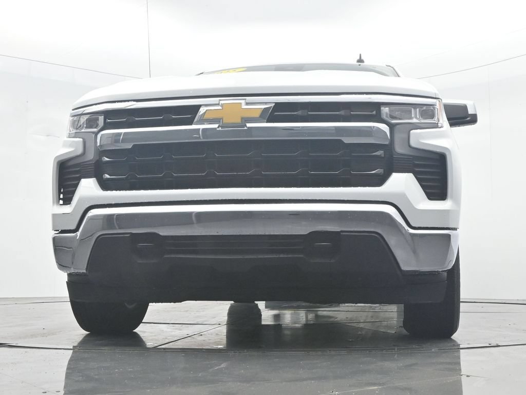 Used 2025 Chevrolet Silverado 1500 LT AWD/4WD image 32