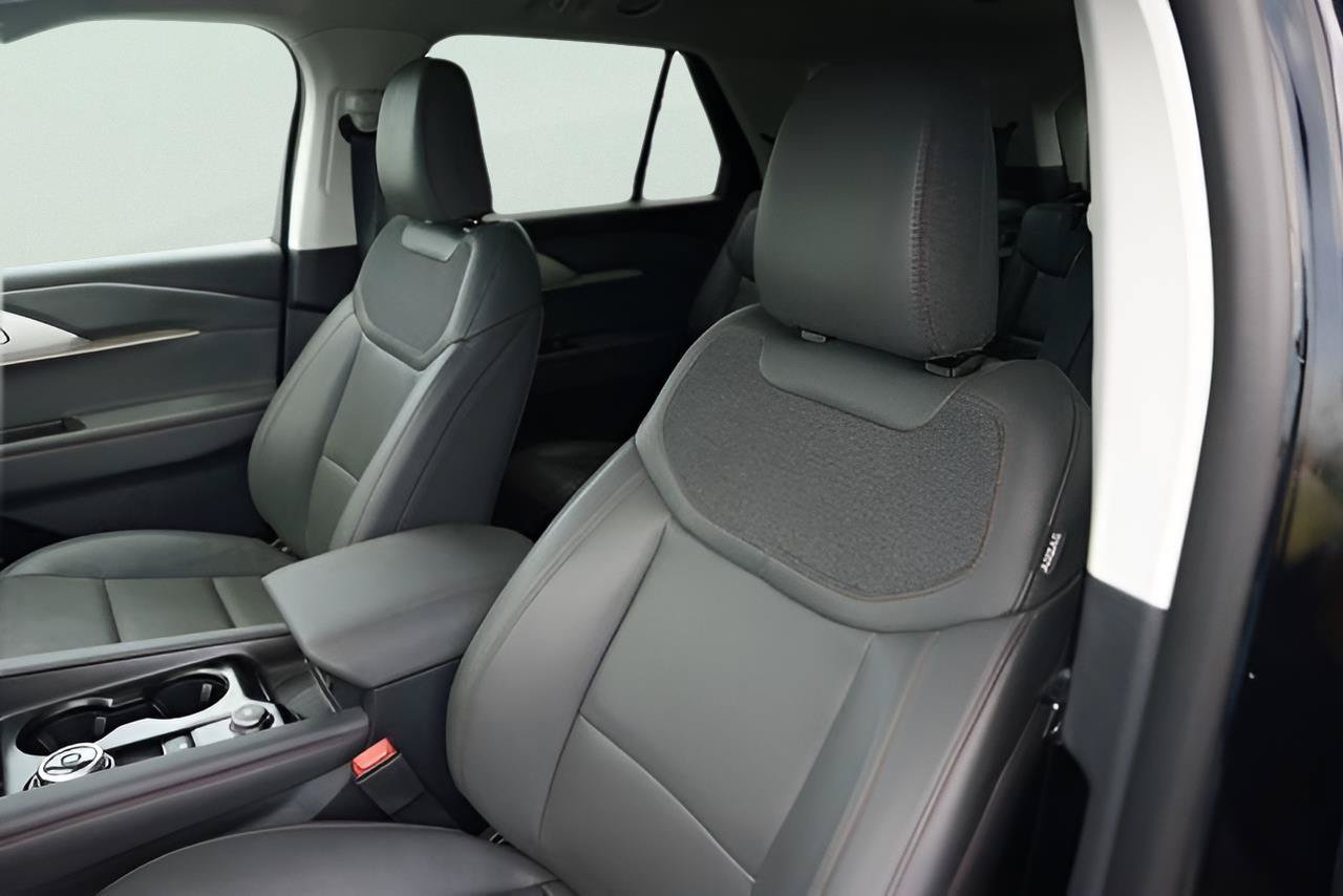 Certified 2026 Ford Explorer Active RWD image 10