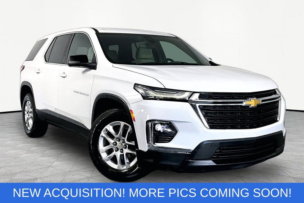 Used 2023 Chevrolet Traverse LS FWD image 1
