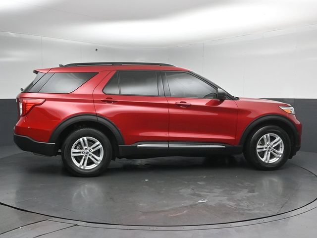 Certified 2024 Ford Explorer XLT AWD/4WD image 8