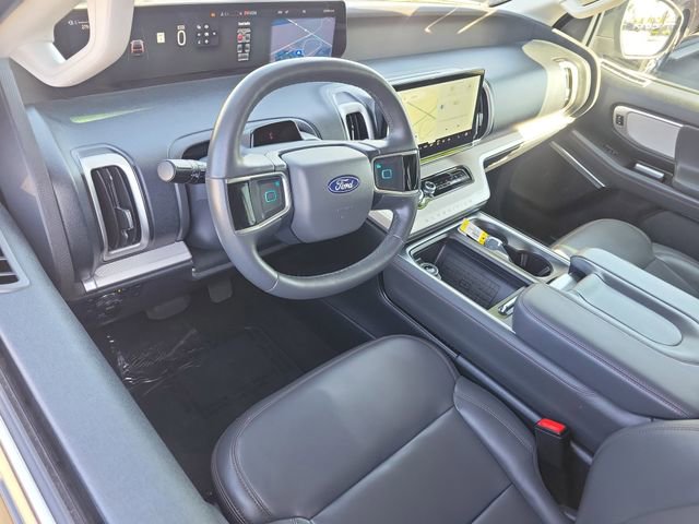 Certified 2025 Ford Expedition Max Active AWD/4WD image 6