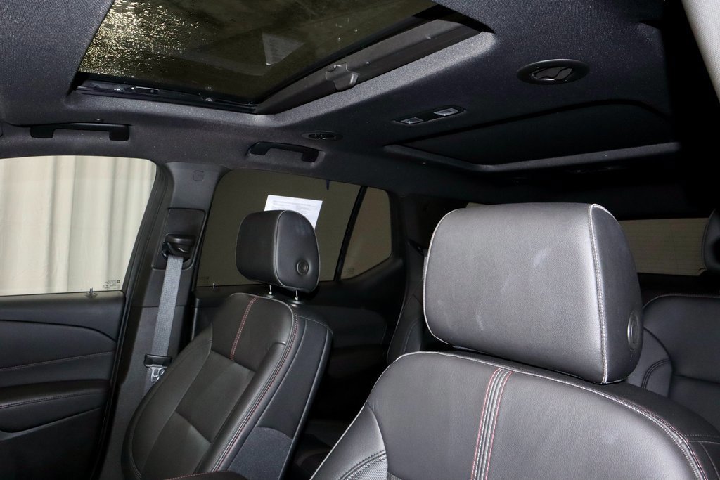 Used 2023 Chevrolet Traverse RS w/ LPO, Floor Liner Package image 33