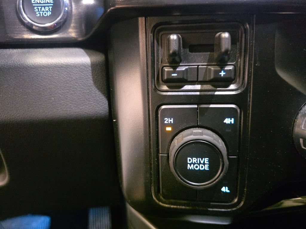 Certified 2026 Ford F250 Lariat AWD/4WD image 23
