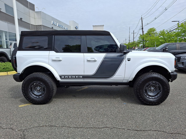 Certified 2025 Ford Bronco Big Bend w/ Black Diamond Package AWD/4WD image 18