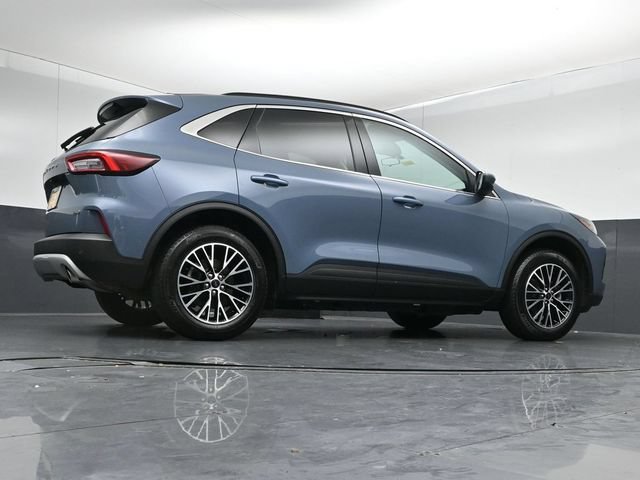 Certified 2026 Ford Escape SE FWD image 43