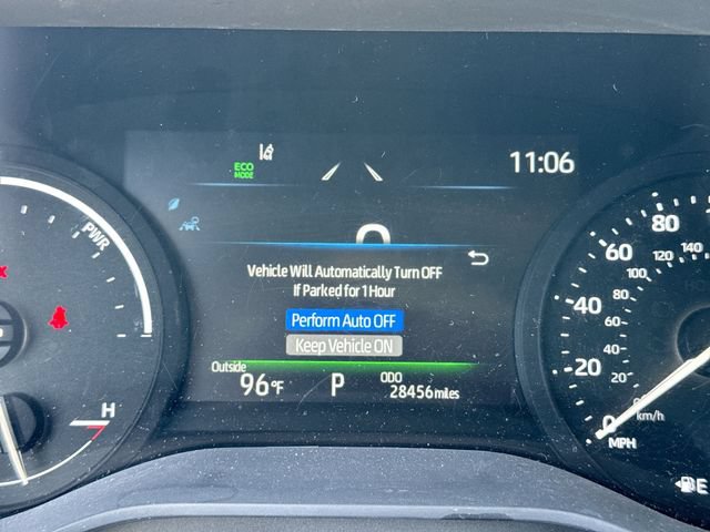 Used 2025 Toyota Sienna XLE AWD/4WD image 15