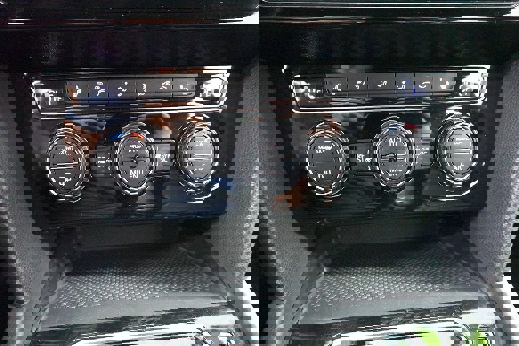 Used 2019 Volkswagen Arteon SE image 19