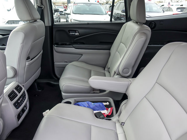 Used 2020 Honda Pilot Touring image 16