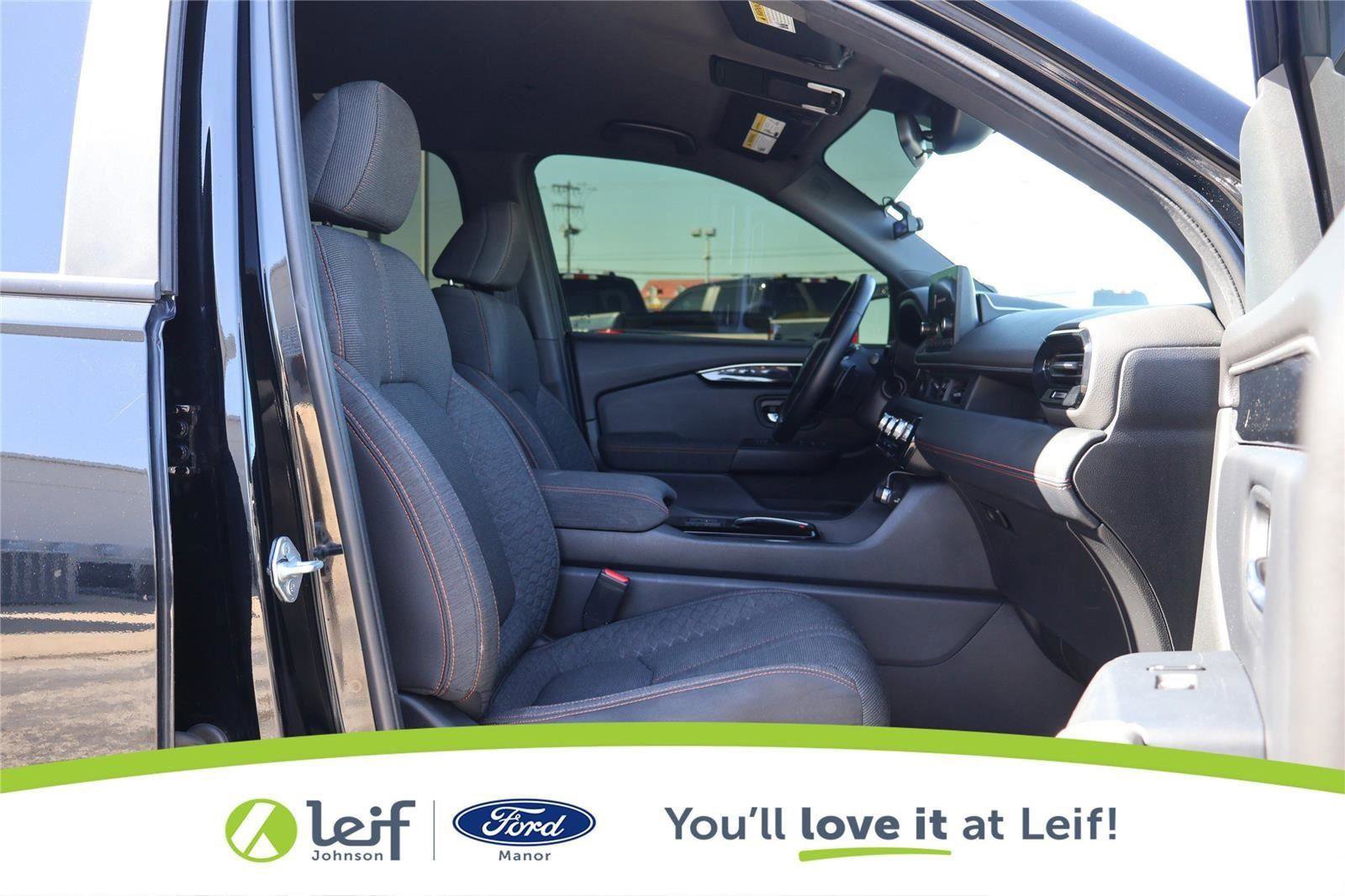 Used 2023 Honda Pilot Sport image 41