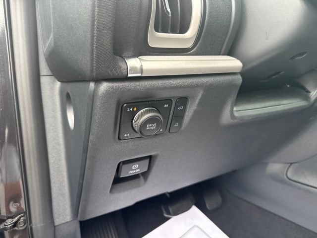 Certified 2025 Ford Expedition Active AWD/4WD image 15