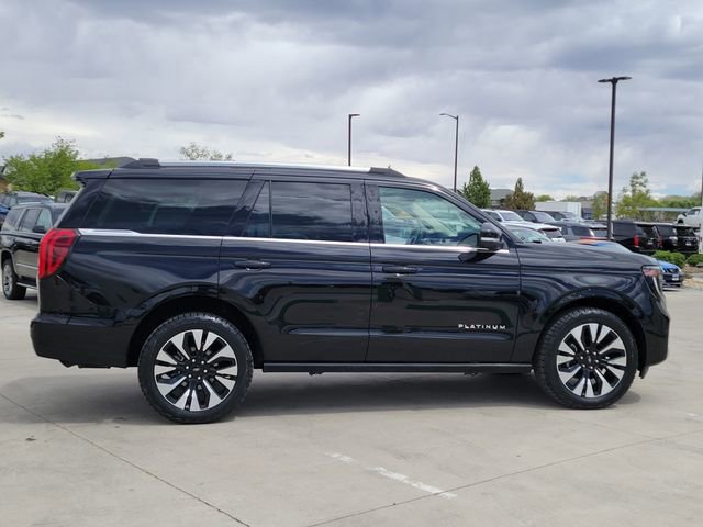 Certified 2025 Ford Expedition Platinum w/ Driver's Package AWD/4WD image 4