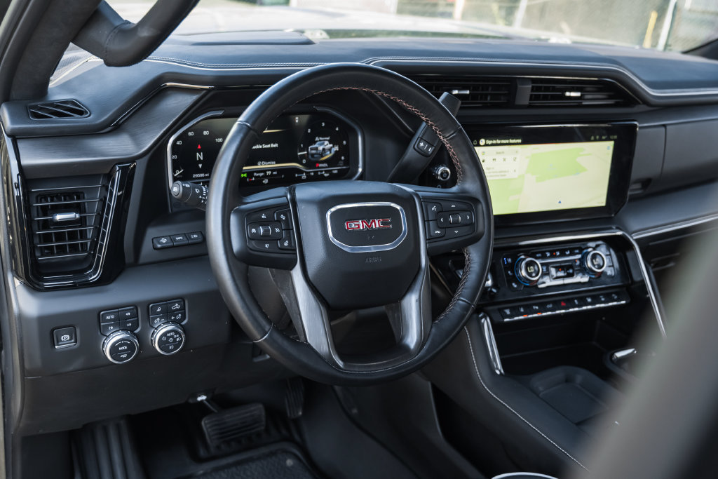 Used 2025 GMC Sierra 2500 AT4X AWD/4WD image 23