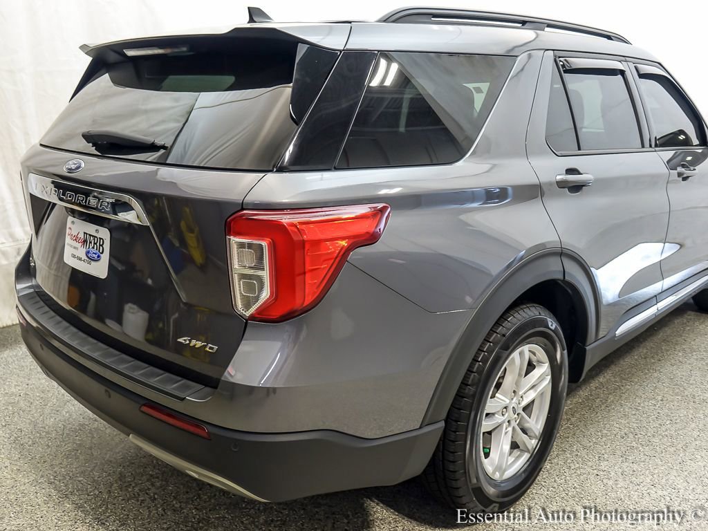 Certified 2021 Ford Explorer XLT w/ Equipment Group 202A AWD/4WD image 6