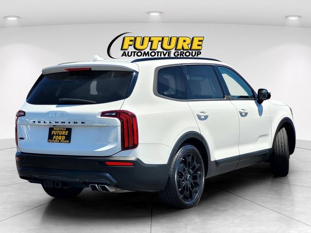 Used 2022 Kia Telluride SX w/ Nightfall Edition Package AWD/4WD image 4