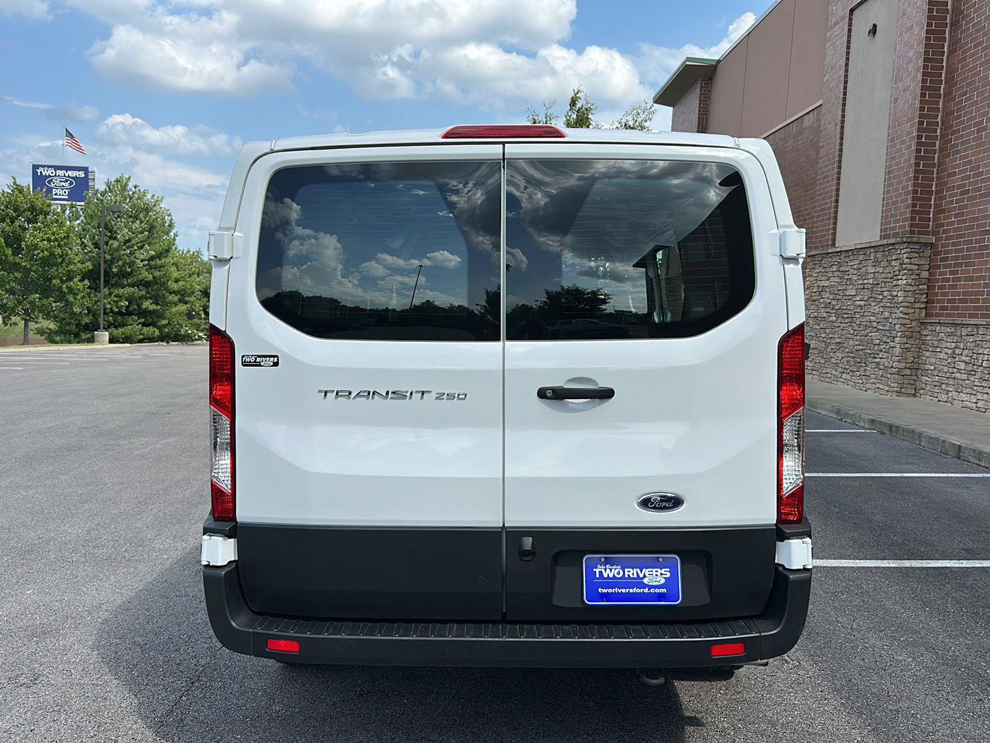 Certified 2025 Ford Transit 250 Low Roof w/ Exterior Upgrade Package RWD image 4