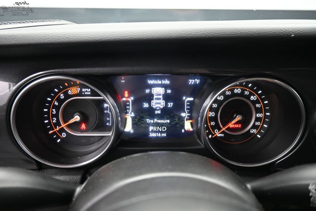 Used 2021 Jeep Wrangler Unlimited Sport AWD/4WD image 12