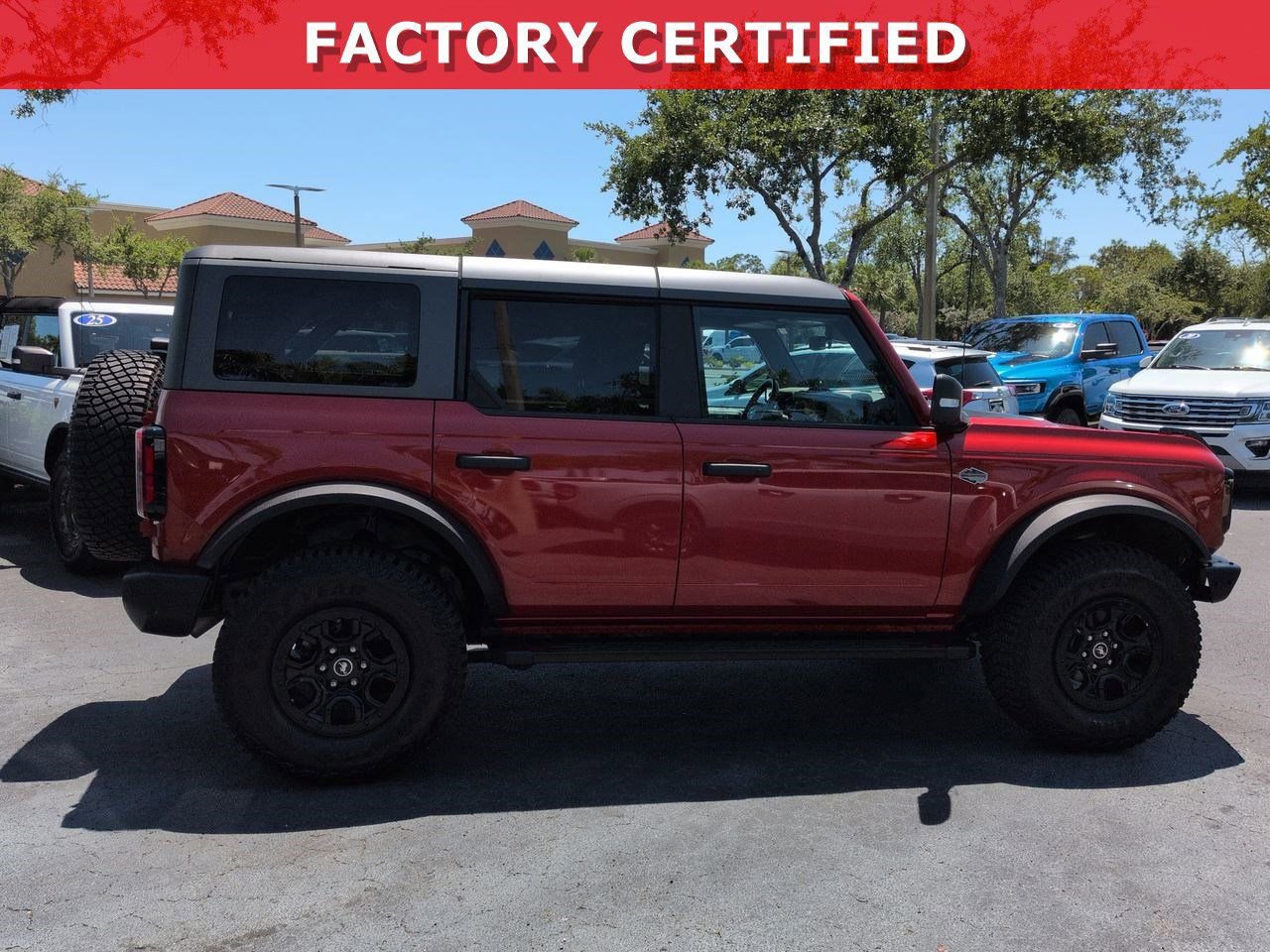 Certified 2024 Ford Bronco Wildtrak AWD/4WD image 2