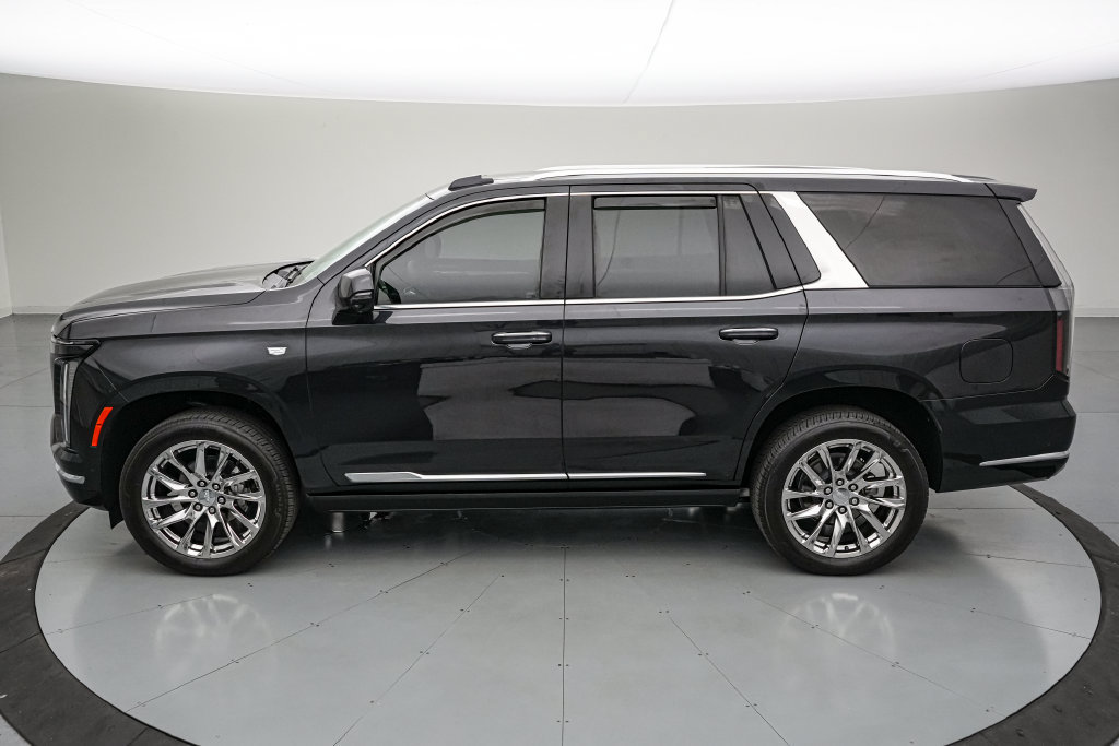 Used 2026 Cadillac Escalade Luxury w/ LPO, Radiant Package AWD/4WD image 7
