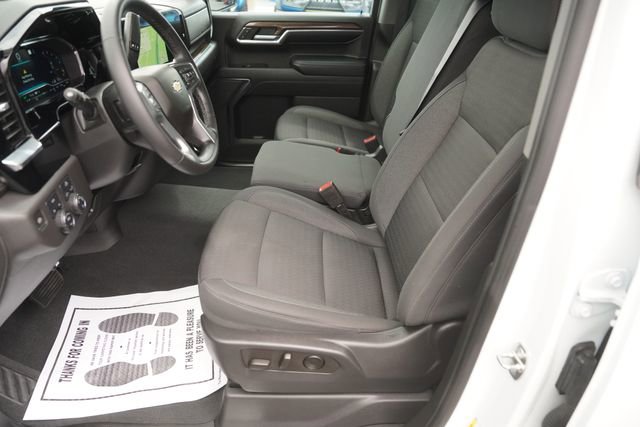 Used 2023 Chevrolet Silverado 1500 LT AWD/4WD image 9
