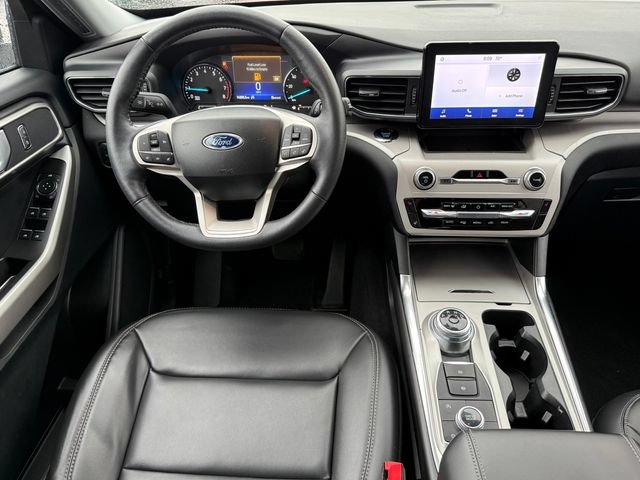 Certified 2024 Ford Explorer XLT w/ Equipment Group 202A AWD/4WD image 8