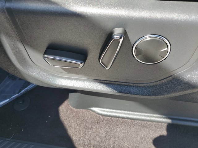 Certified 2023 Ford Expedition Limited image 24