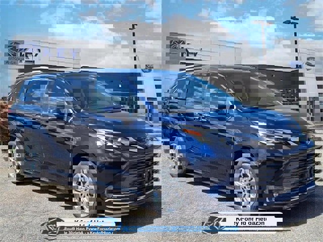 Used 2023 Toyota Sienna Platinum image 7