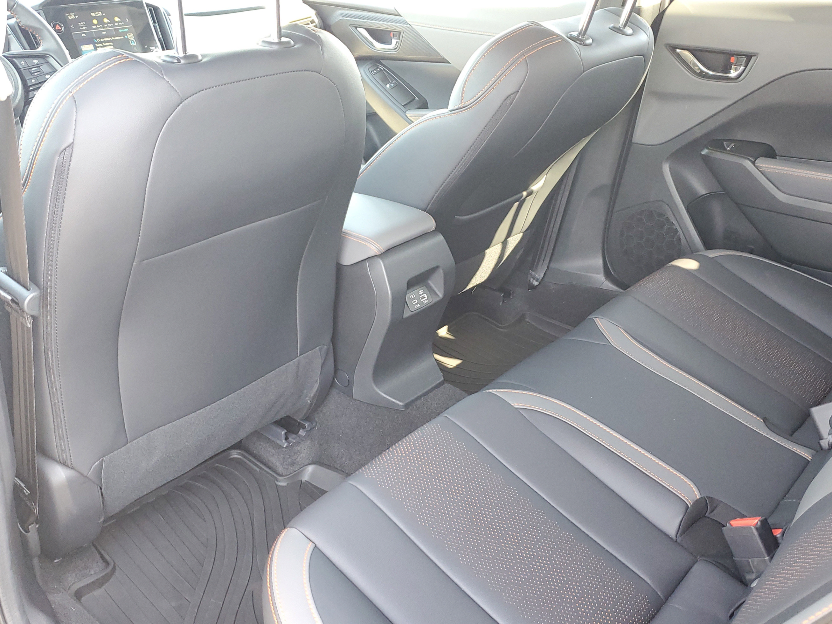 Used 2025 Subaru Crosstrek 2.5i Limited AWD/4WD image 9