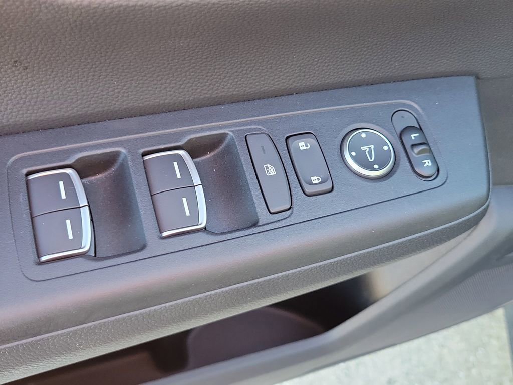Used 2025 Honda CR-V EX-L image 22